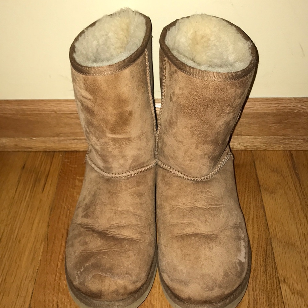 UGG BOOTS